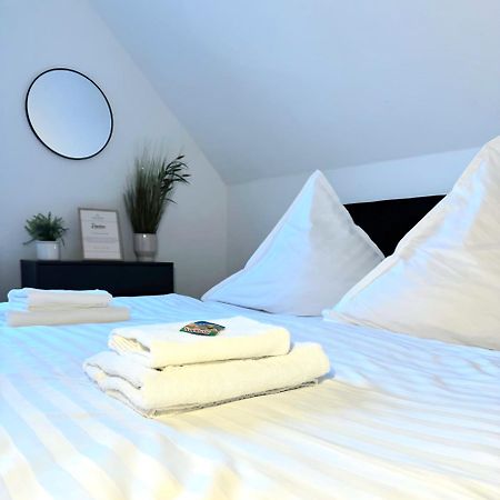 Ama Home Apartment In Hiddenhausen - Wlan, Smart-Tv - Nahe A30 & A2 - Nur 10 Min Von Herford Eksteriør billede