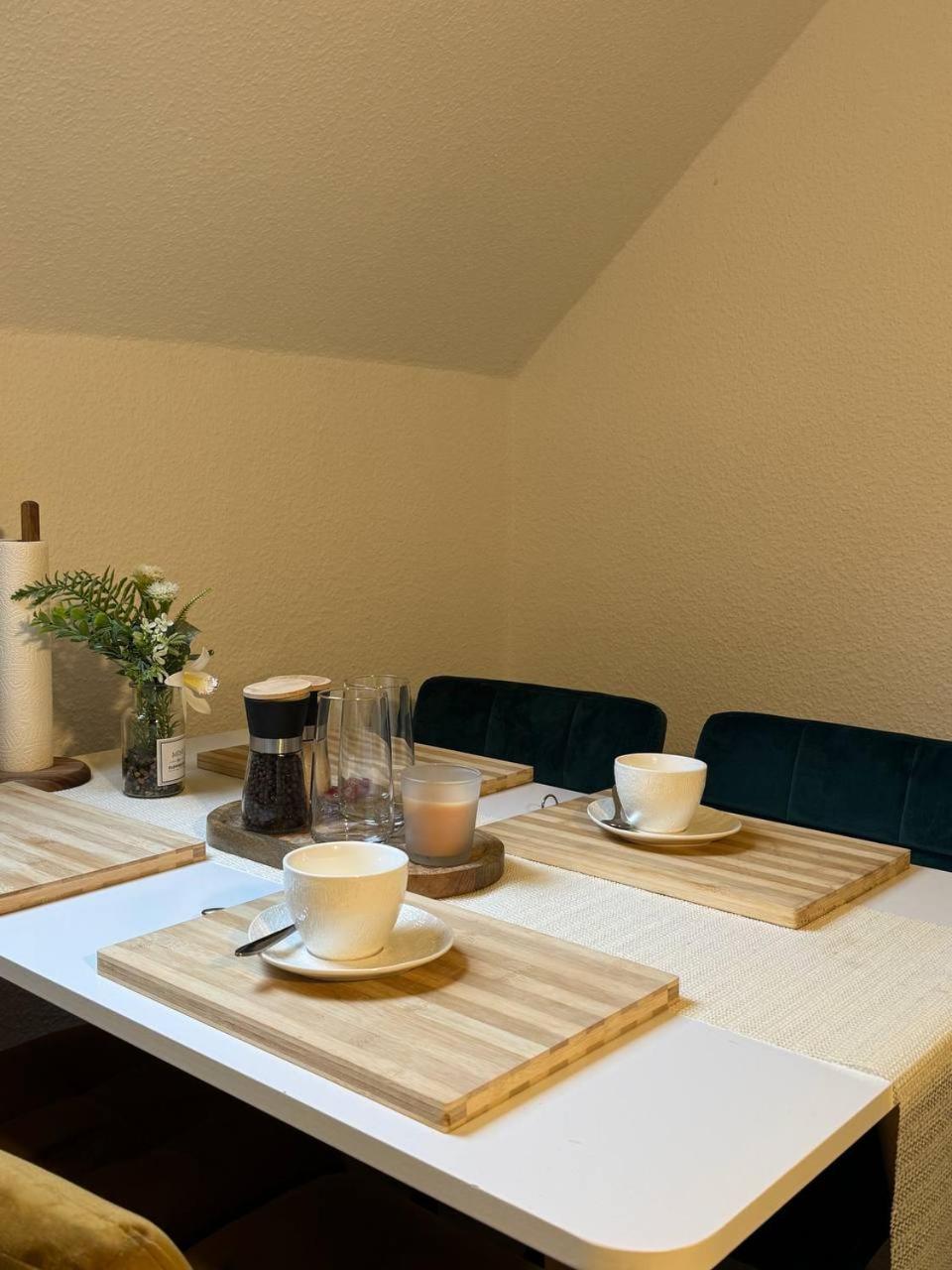 Ama Home Apartment In Hiddenhausen - Wlan, Smart-Tv - Nahe A30 & A2 - Nur 10 Min Von Herford Eksteriør billede
