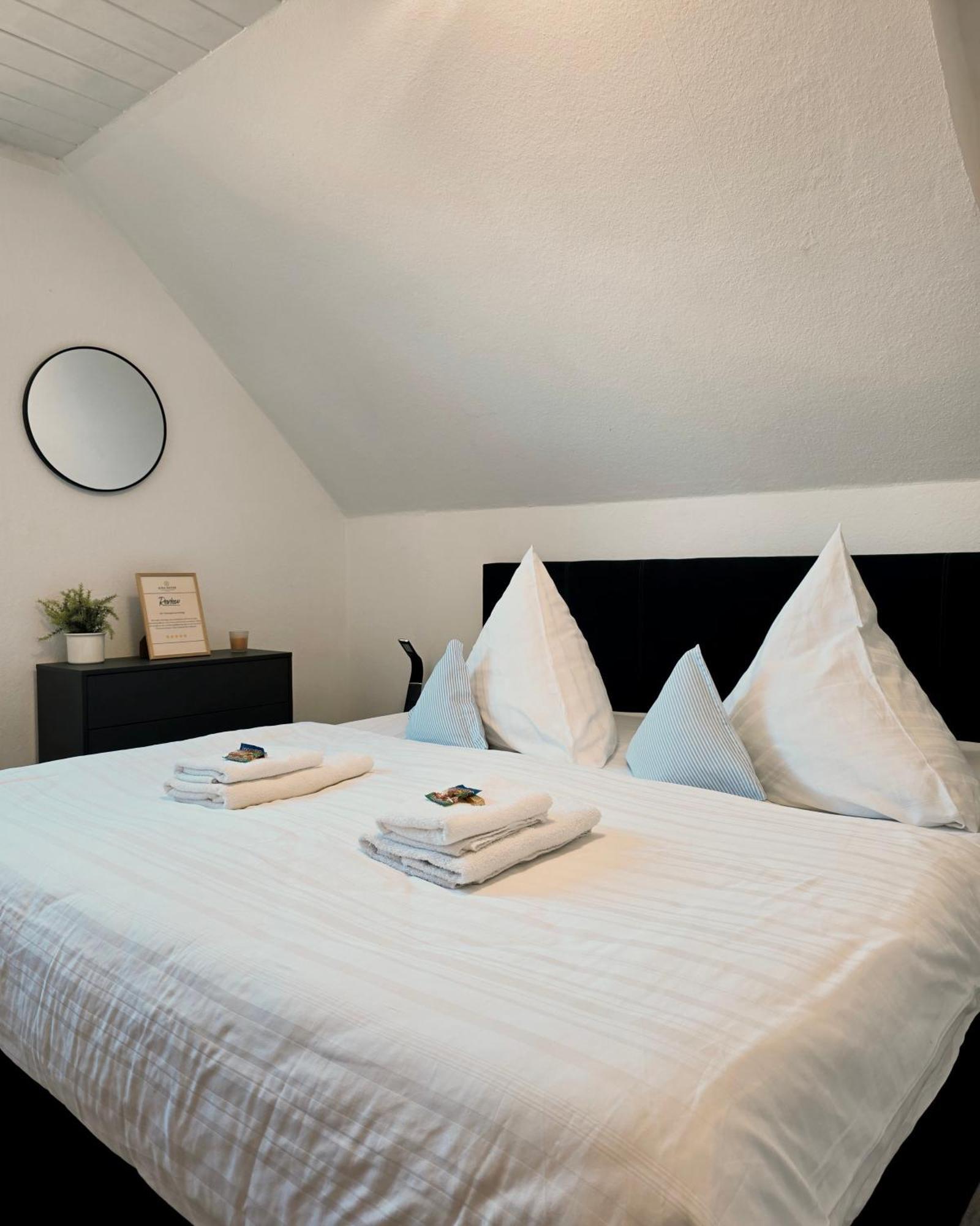 Ama Home Apartment In Hiddenhausen - Wlan, Smart-Tv - Nahe A30 & A2 - Nur 10 Min Von Herford Eksteriør billede