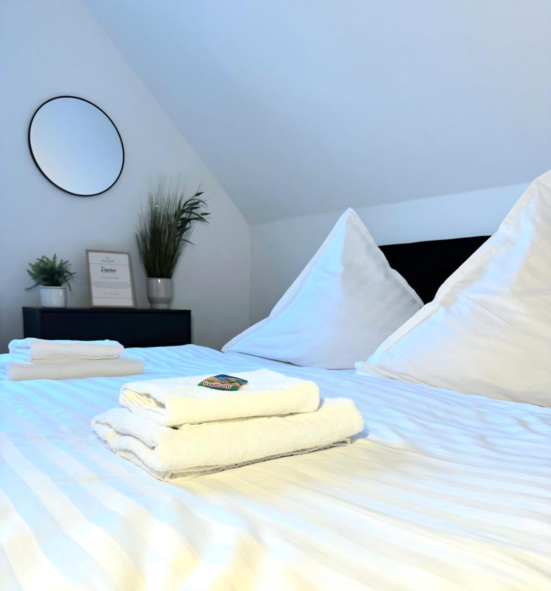 Ama Home Apartment In Hiddenhausen - Wlan, Smart-Tv - Nahe A30 & A2 - Nur 10 Min Von Herford Eksteriør billede
