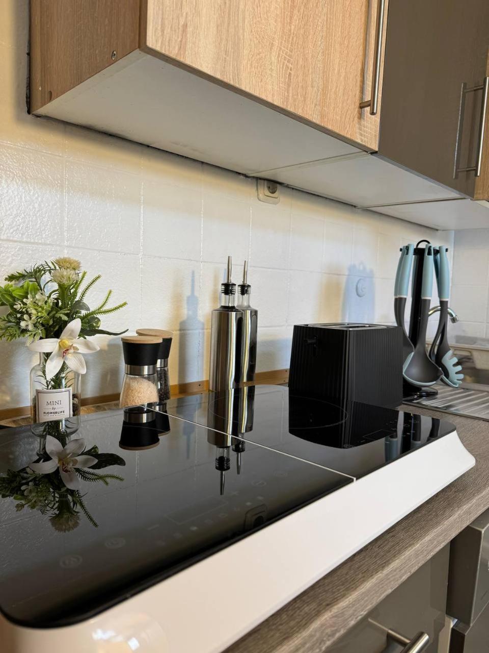Ama Home Apartment In Hiddenhausen - Wlan, Smart-Tv - Nahe A30 & A2 - Nur 10 Min Von Herford Eksteriør billede